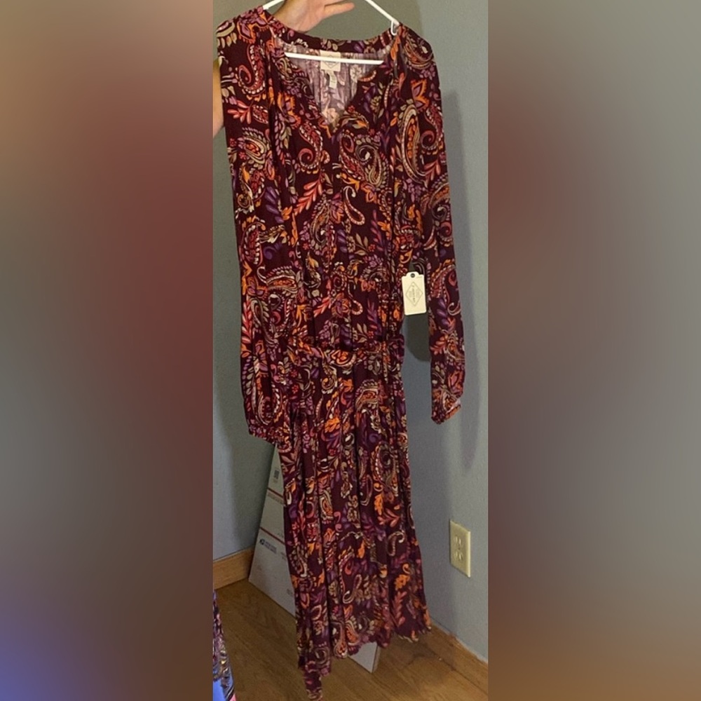 Floral Long Sleeve Maxi Dress St John’s Bay size 2X
NEW Never worn